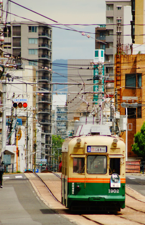 広島電車景-縦構図５景