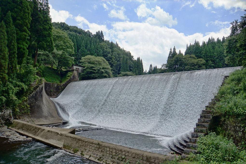 白水ダム〜日本一美しいダム〜