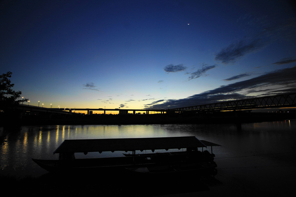 夜明け：相模川大橋