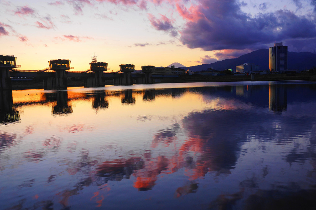 夕景：相模川大堰：Ｐ2