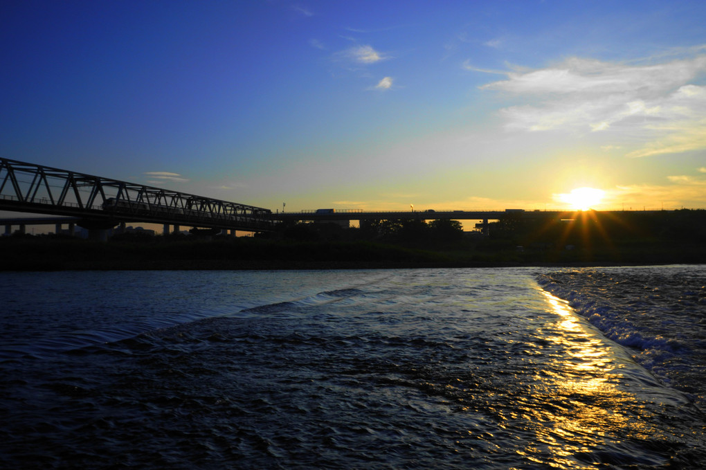 日の出！：相模川