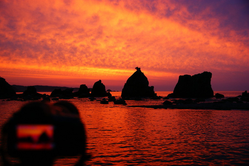 朝焼けの橋杭岩の撮影風景＾＾