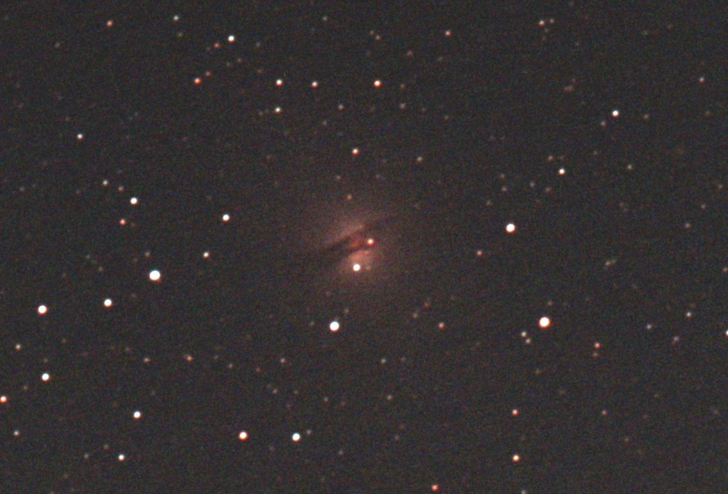 ケンタウルス座の電波銀河NGC5128（ケンタウルス座Ａ）