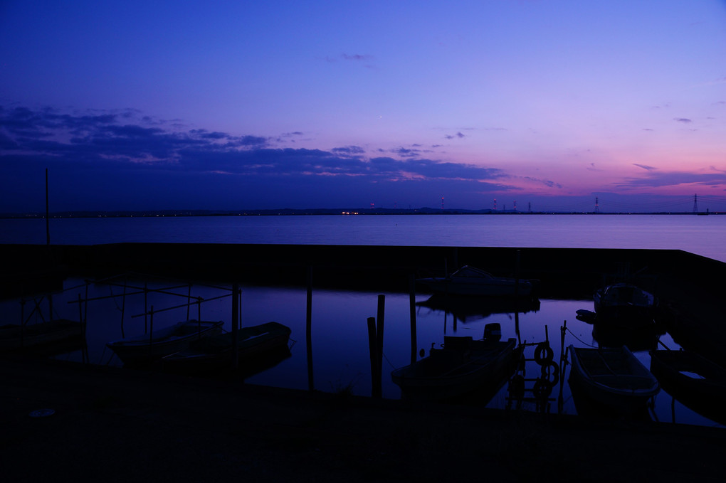 漁港の夕暮れ