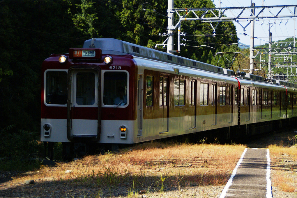 吉野駅で近鉄の車両を撮る。