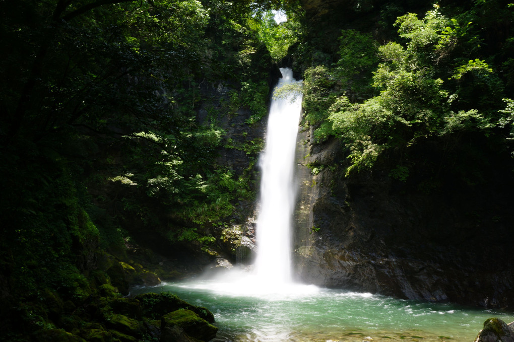 土々呂の滝親水公園