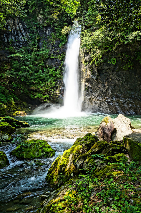 土々呂の滝親水公園