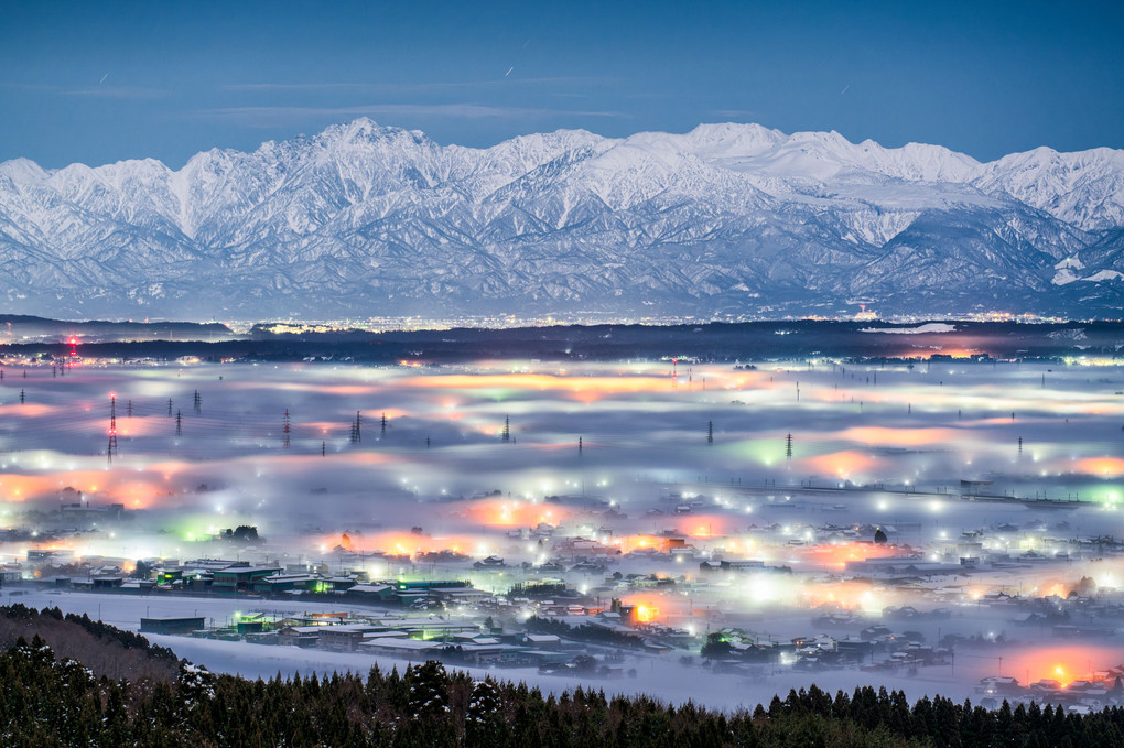 富山のカラフル雲海