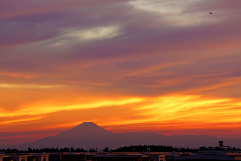 夕焼雲と富士山