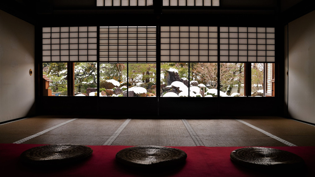 雪の庭　洛北　妙満寺