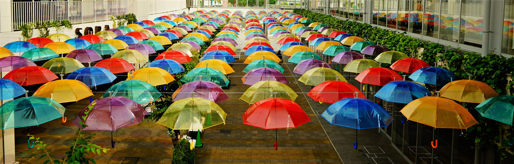 Aisle decorated with an umbrella