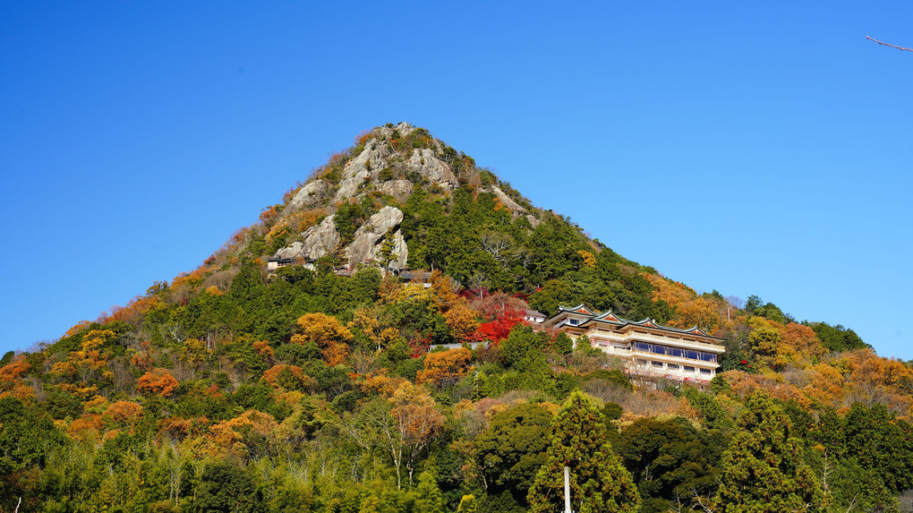 勝運の神　太郎坊宮（阿賀神社）