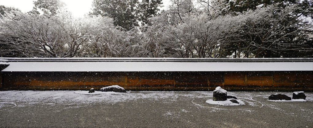 京の雪４　竜安寺雪景色