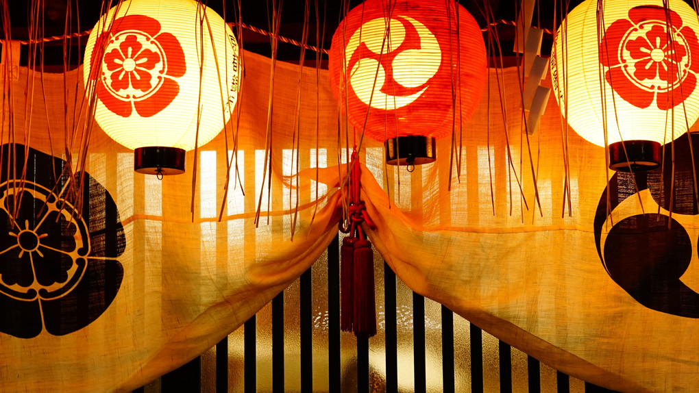 京都祇園祭　鉾が立ち上がった宵