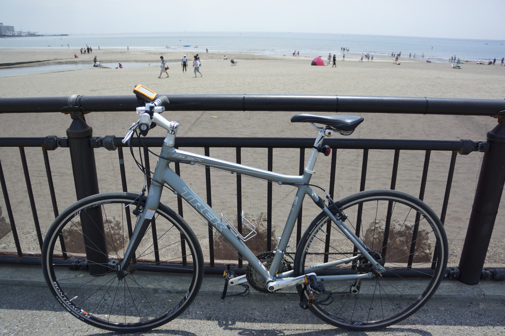 自転車と由比ヶ浜