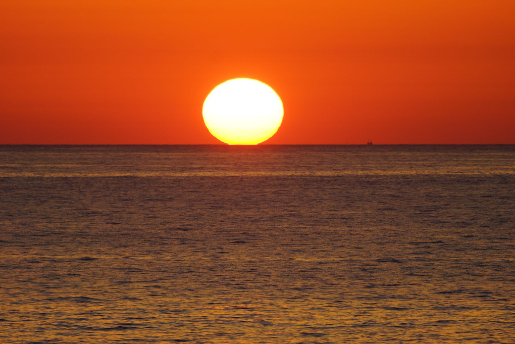 日本海の夕陽 