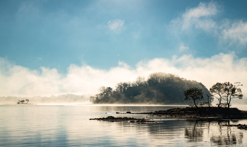 朝霧の桧原湖