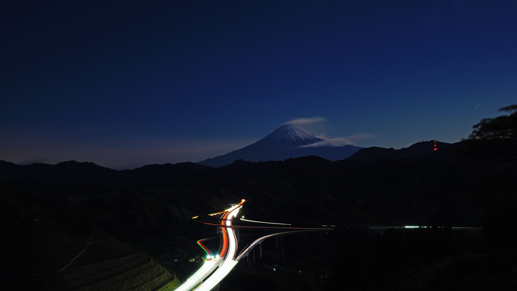富士山と新清水ジャンクション
