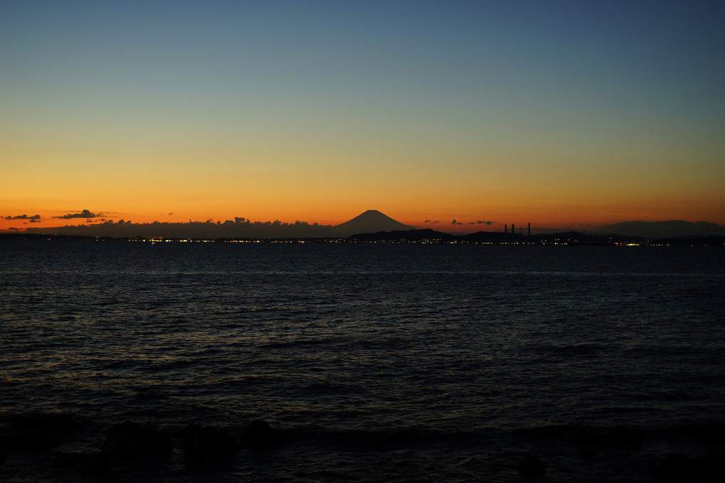 富津から三浦半島から見える富士山