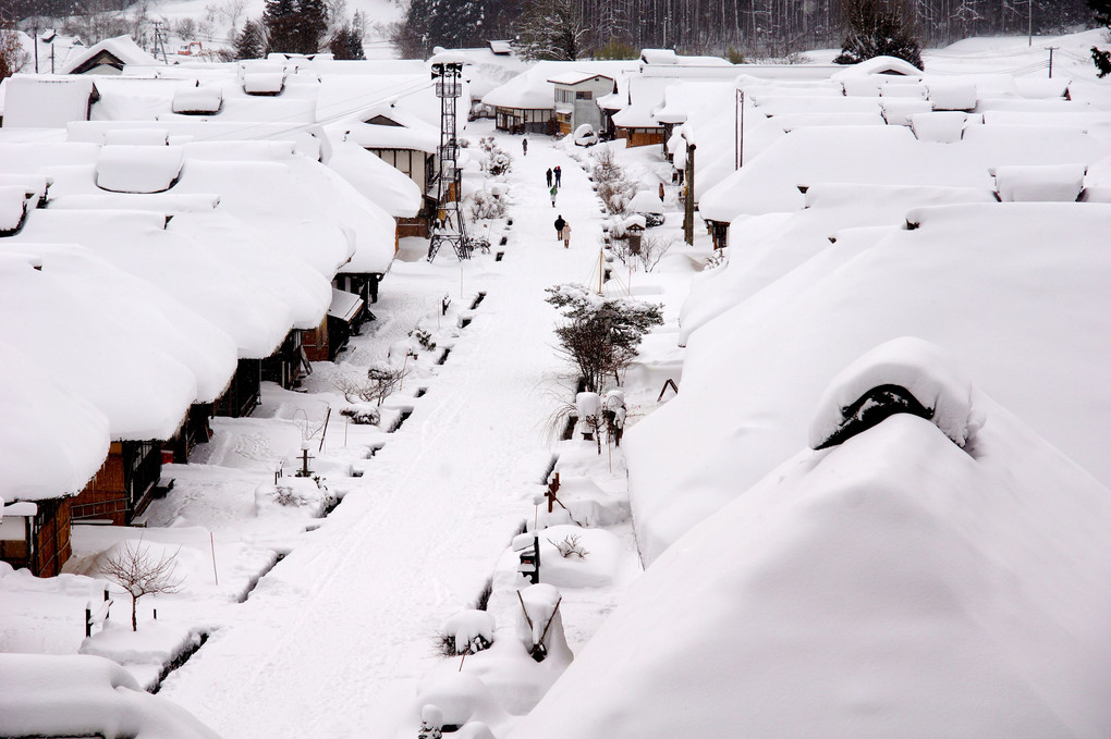 会津はすべて雪の中である
