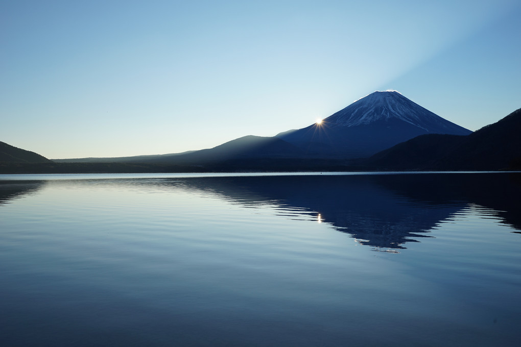 初日の出の富士山
