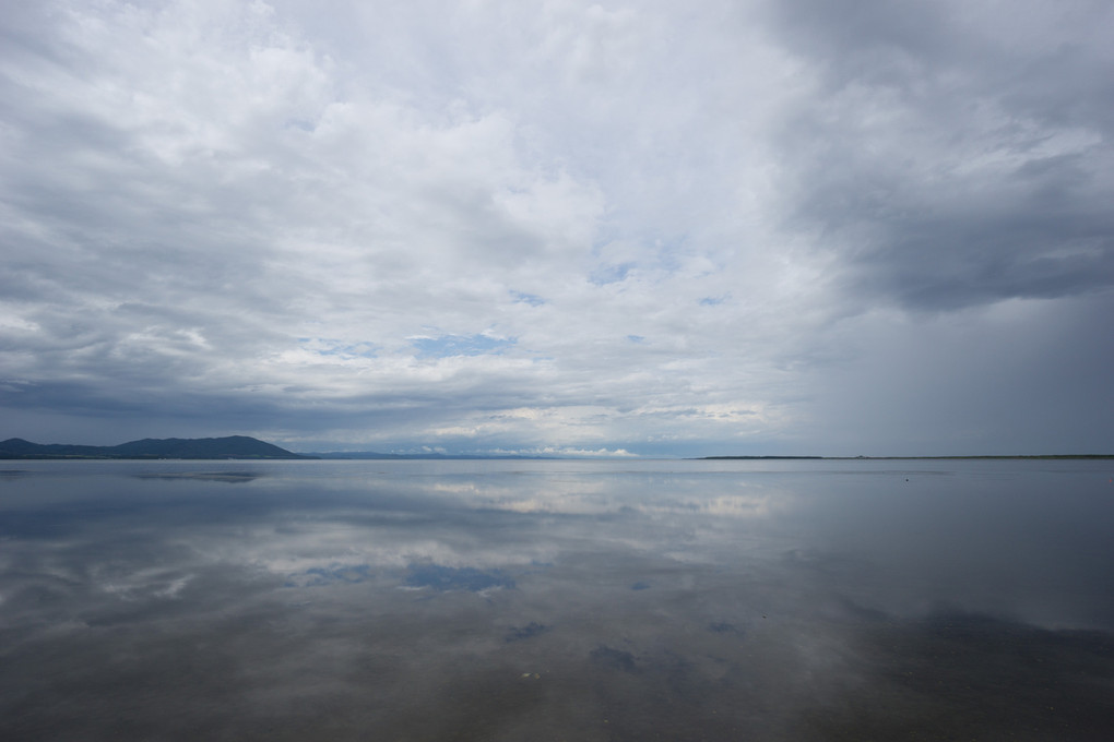 曇天のサロマ湖