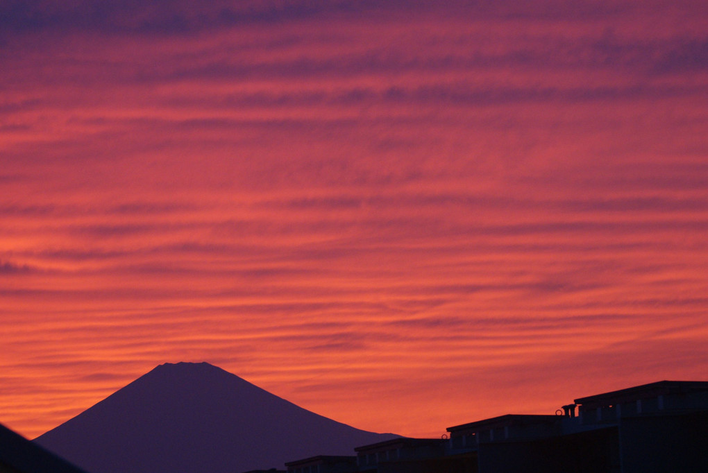 真っ赤な夕空と富士山（2014年2月16日）
