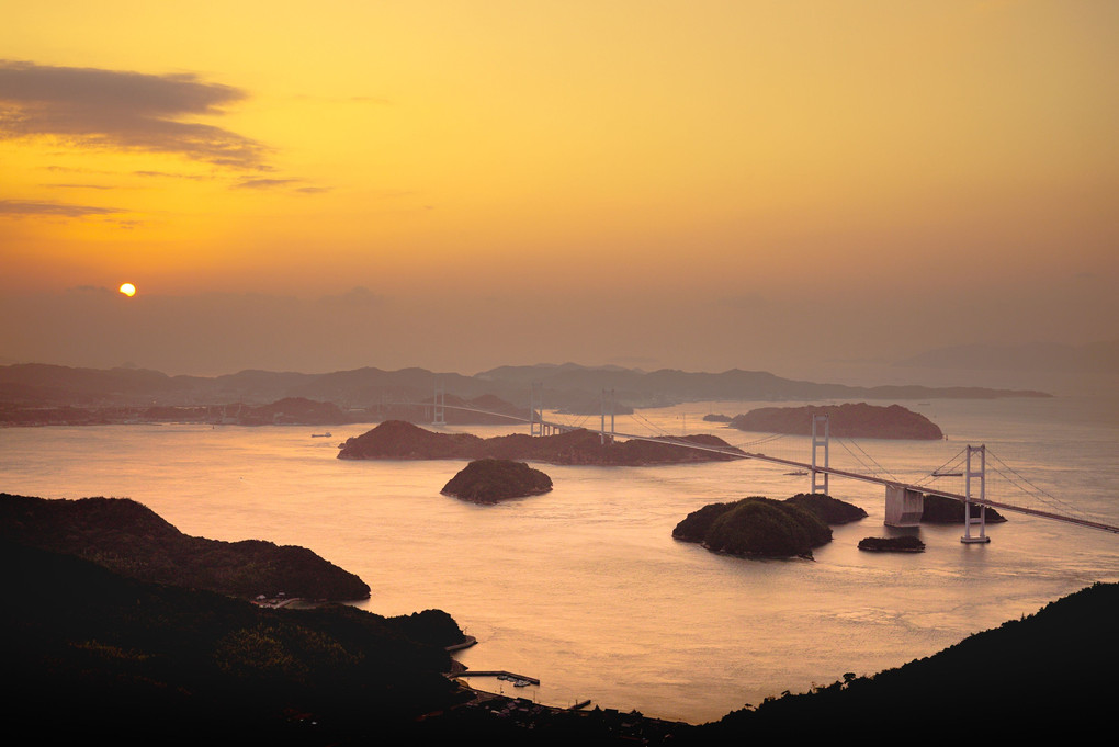 来島海峡の夕日