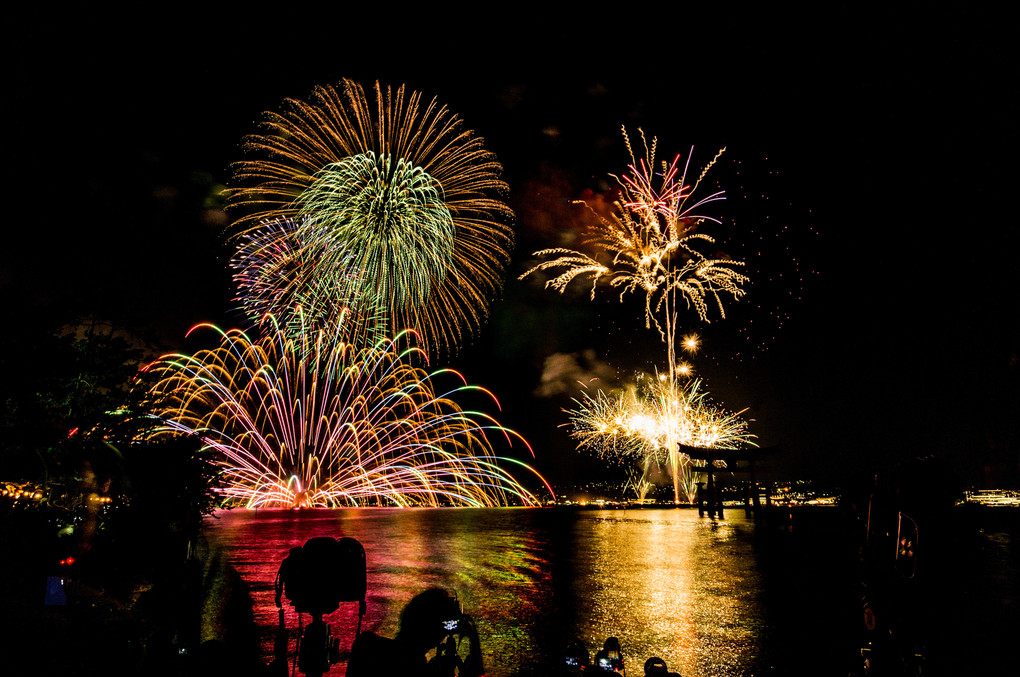 宮島水中花火大会