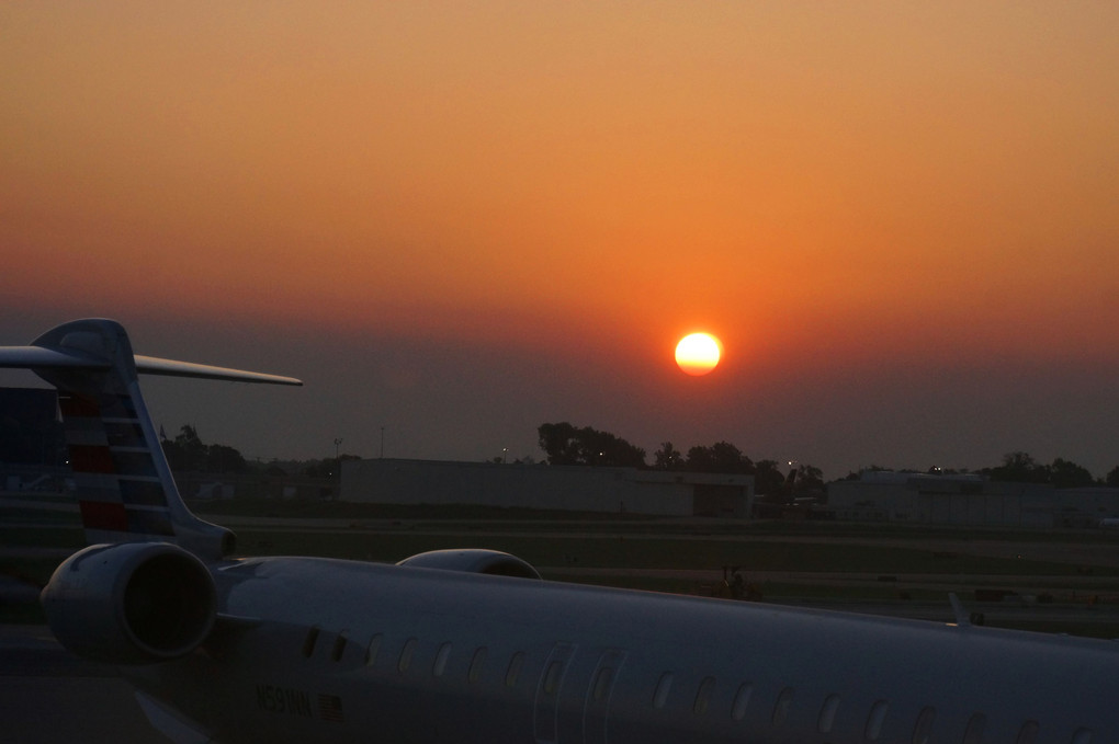 空港の朝