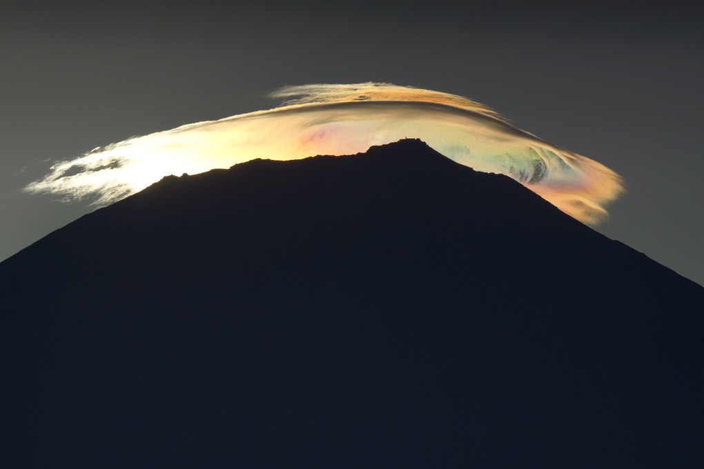 富士の誘惑～クラゲ雲の彩り～