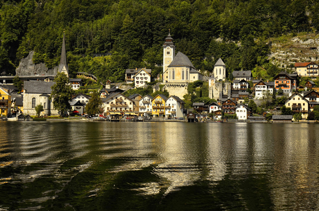 世界で最も美しい湖畔の町「ハルシュタット」