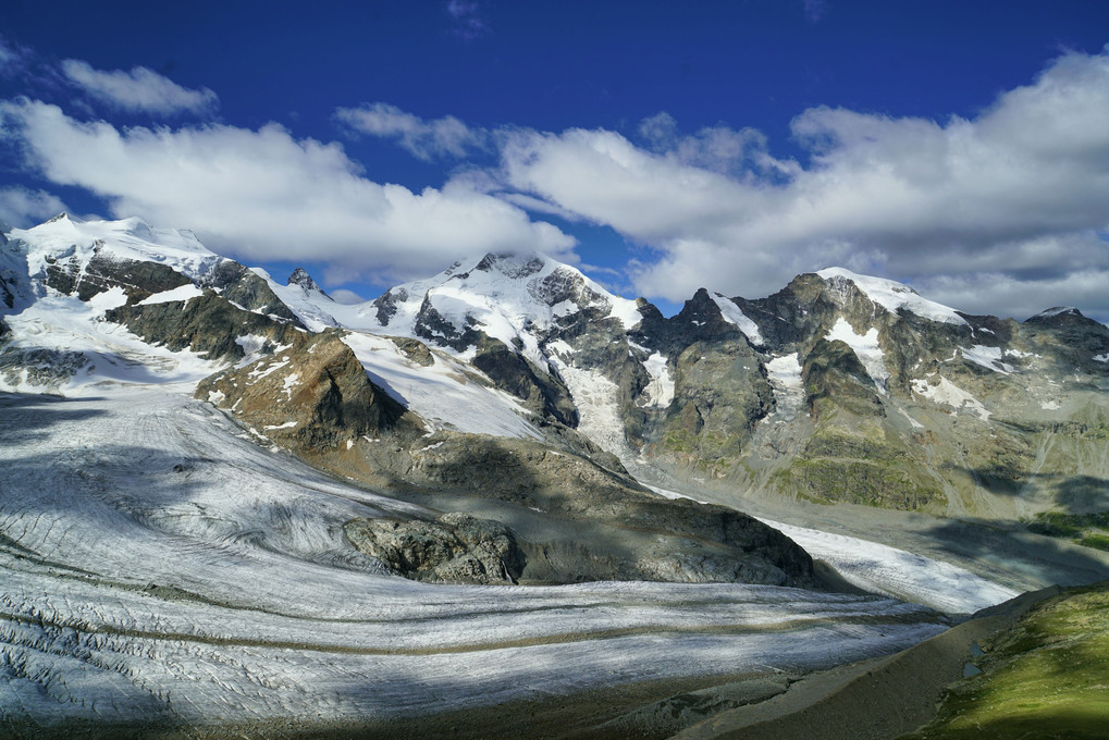 アルプスの山々と氷河