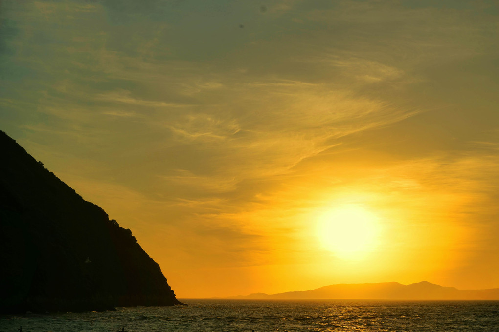 宇土半島西南部の三角から見る島原湾の夕陽