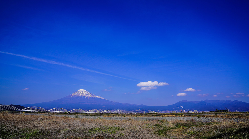 ～日本晴れの富士～