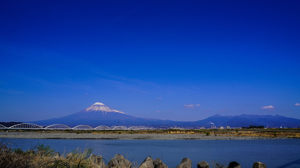 ～日本晴れの富士～