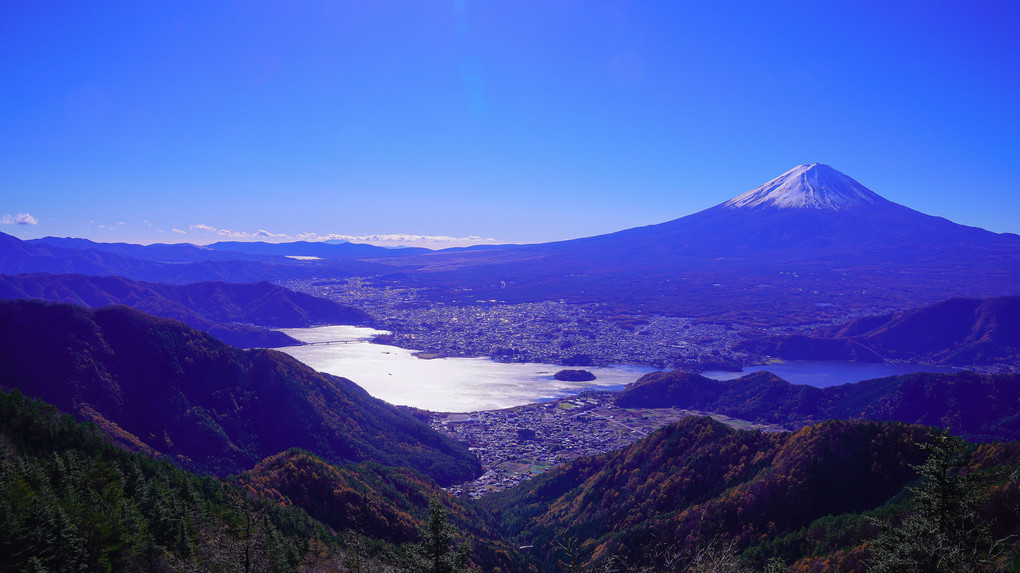 ～新道峠から眺める絶景富士～