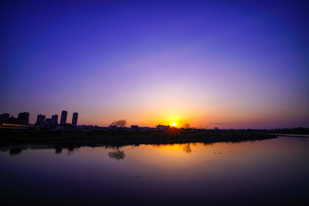 ～多摩川の夕陽とリフレ～