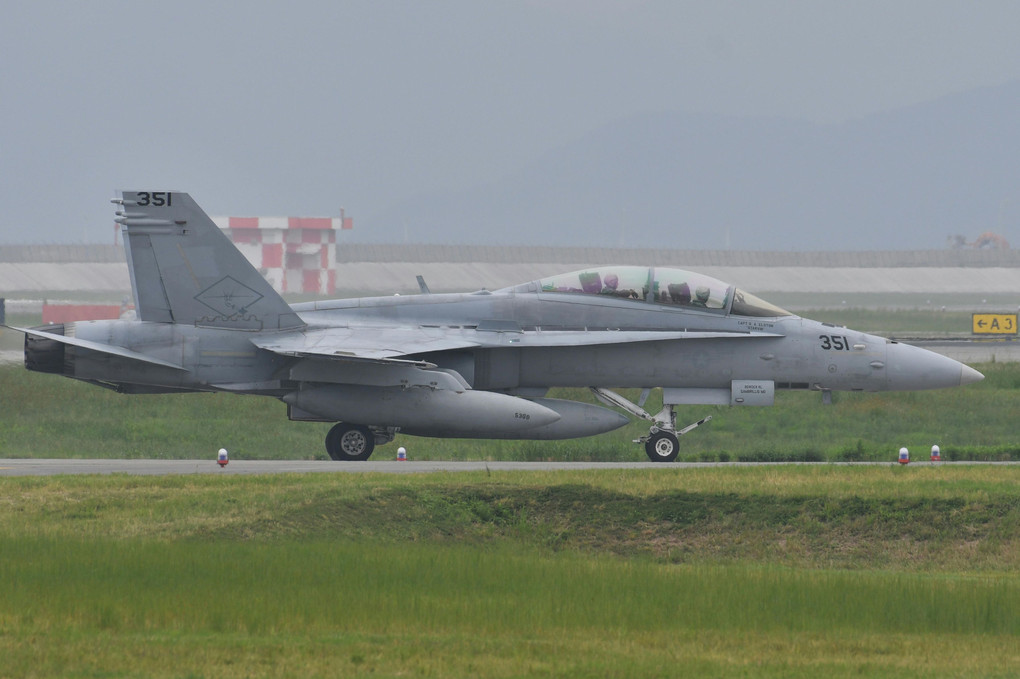 vmfa-225 飛来