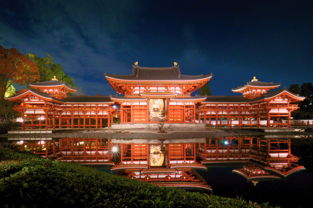 京都・宇治平等院（夜のライトアップ五景）　紅葉ライトアップ