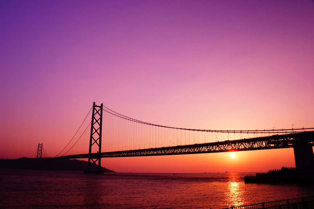 夕景の明石大橋