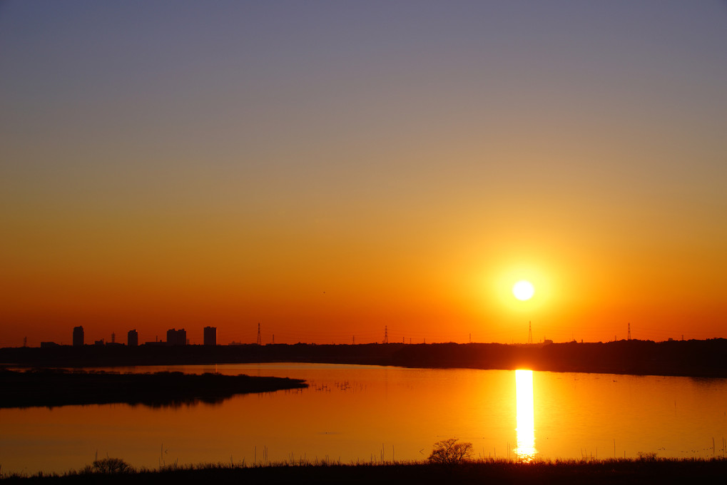 印旛沼に沈む夕陽