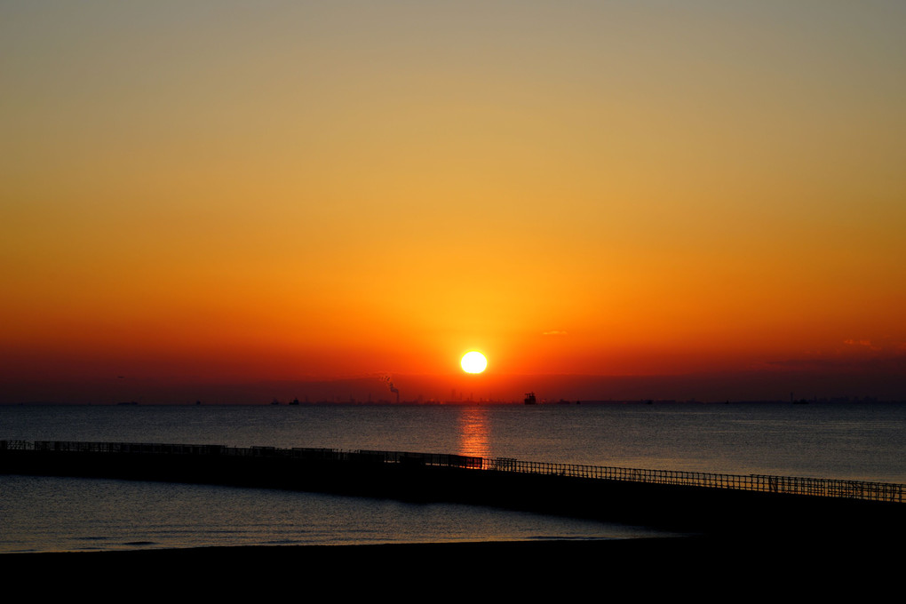 東京湾に沈む夕陽＠美浜大橋（幕張）