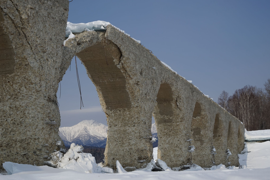 冬のタウシュベツ橋梁