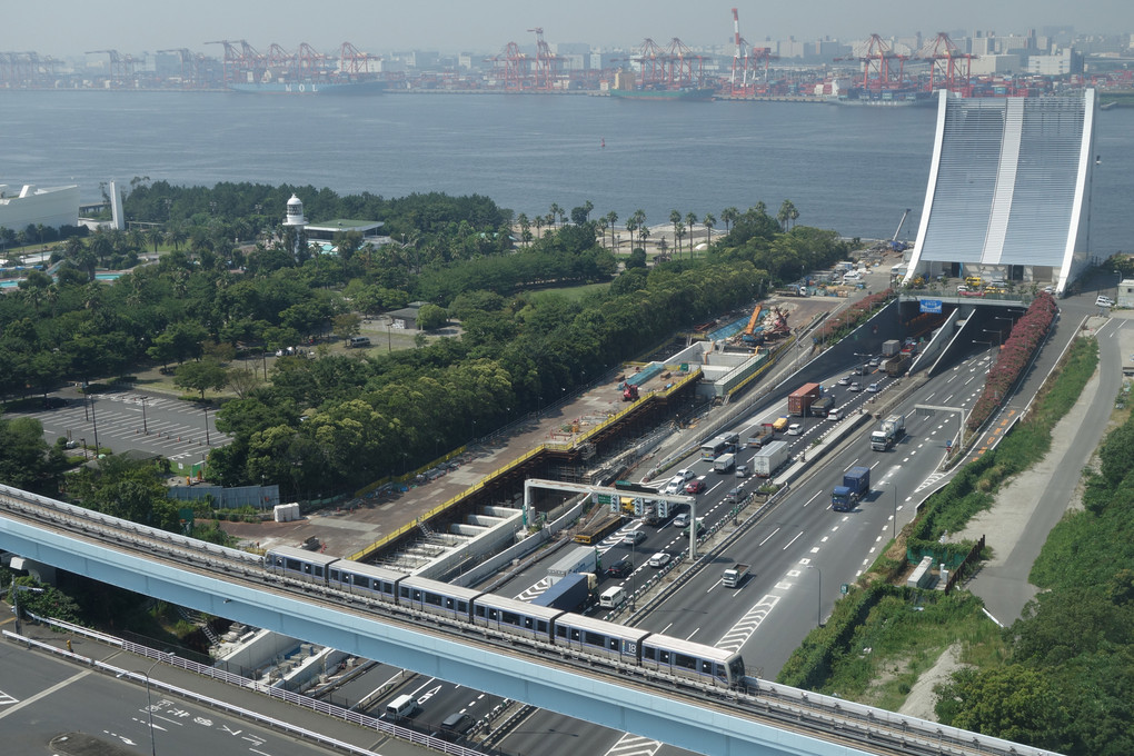 RX100M2とおでかけ　お台場・首都高速　東京湾トンネル方面を望む