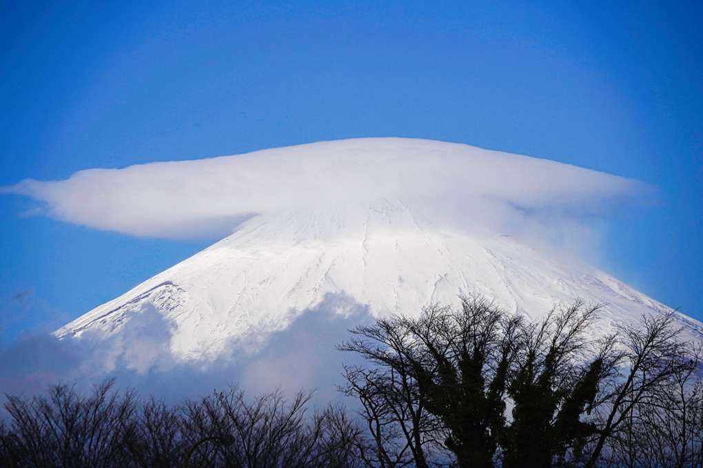 富士傘雲二景
