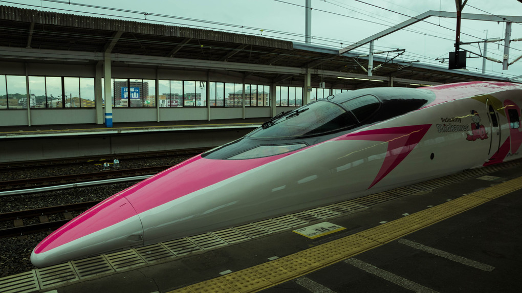 ピンクの新幹線