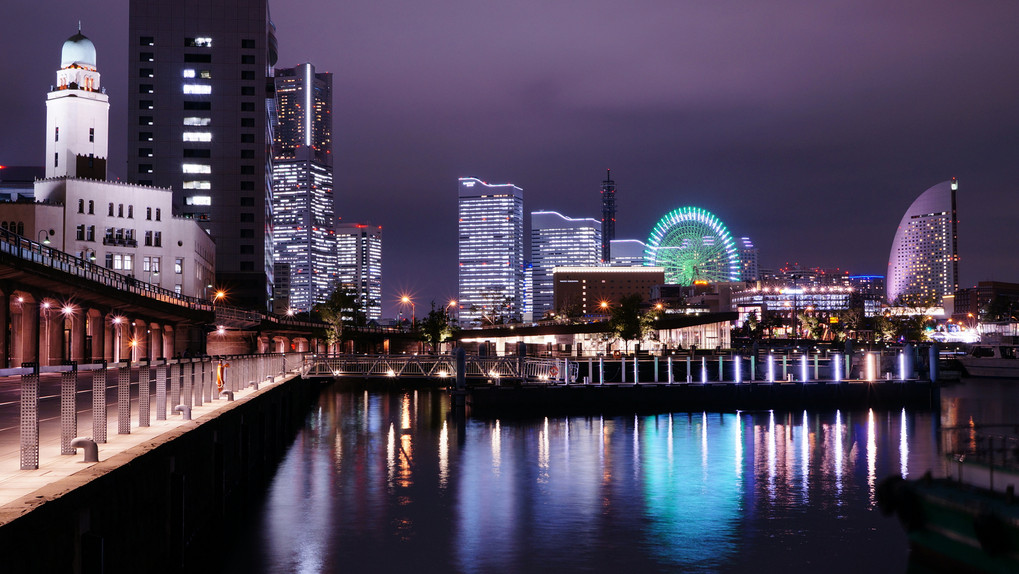 横浜夜景２・Queenの塔とみなとみらい