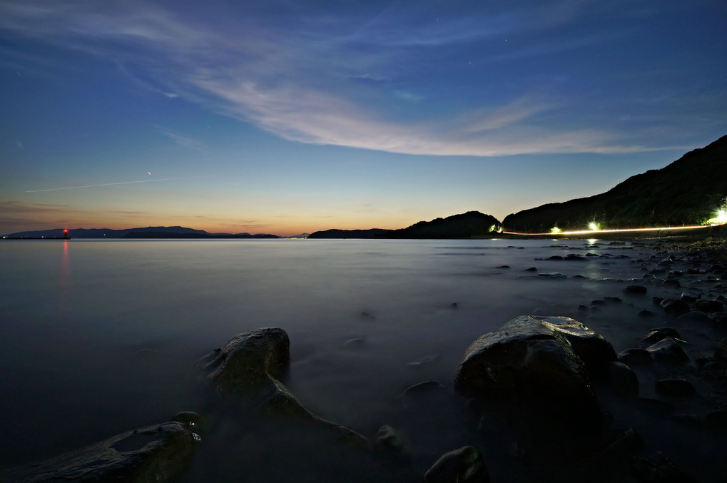 薄暮の加太海岸