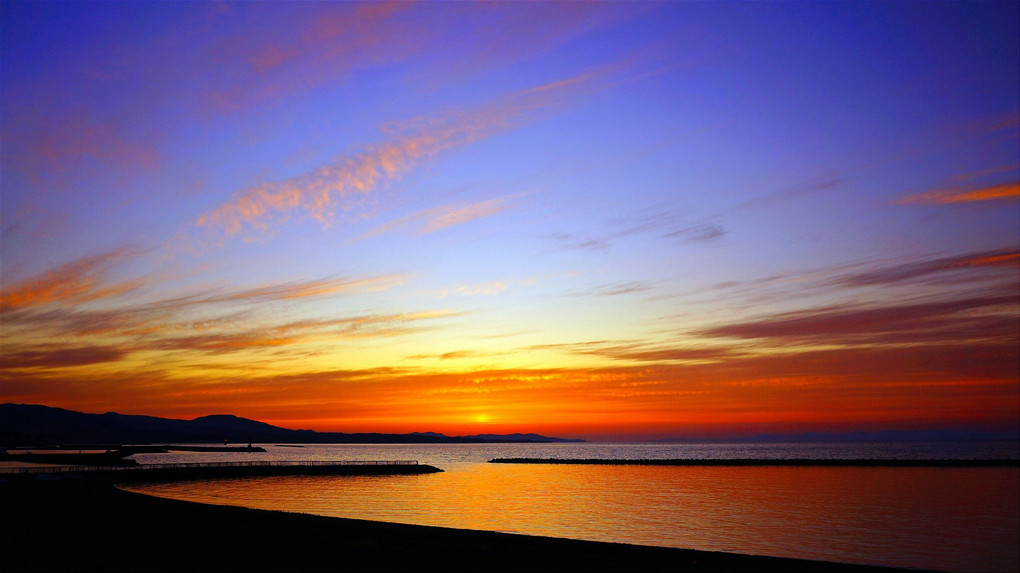 陸奥湾の夕景・・梅雨どき5